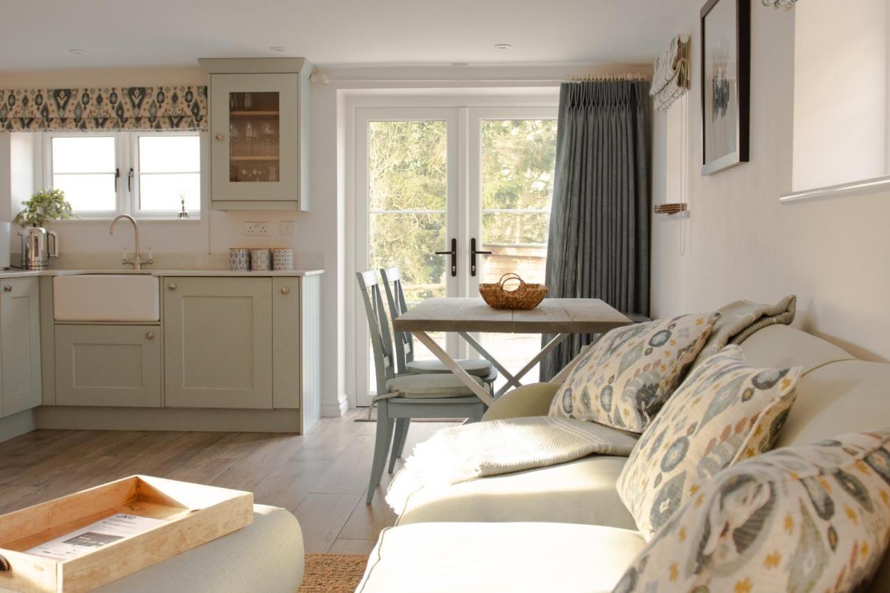 Finwood Green Farm Holiday Cottages-The Calf Shed And The Milk Parlour Henley-in-Arden Buitenkant foto