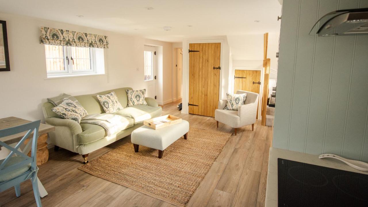 Finwood Green Farm Holiday Cottages-The Calf Shed And The Milk Parlour Henley-in-Arden Buitenkant foto
